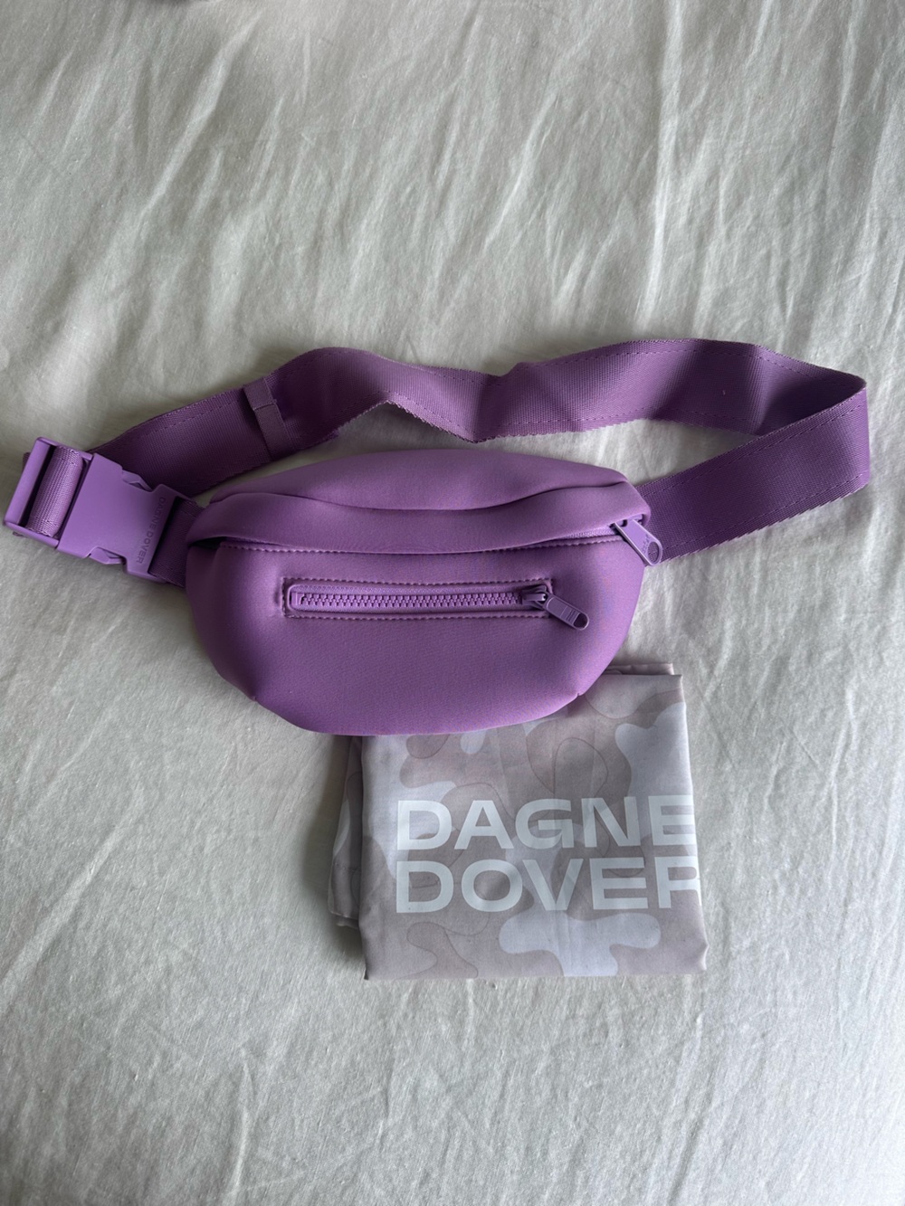 NWOT Dagne Dover Ace Neoprene Fanny Pack